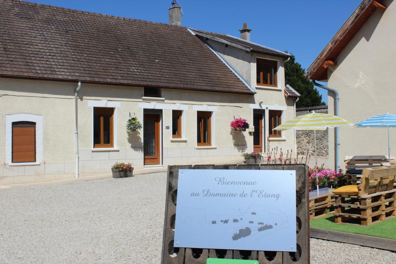 Le Domaine De L Etang Le Merger Oeuilly Exteriör bild